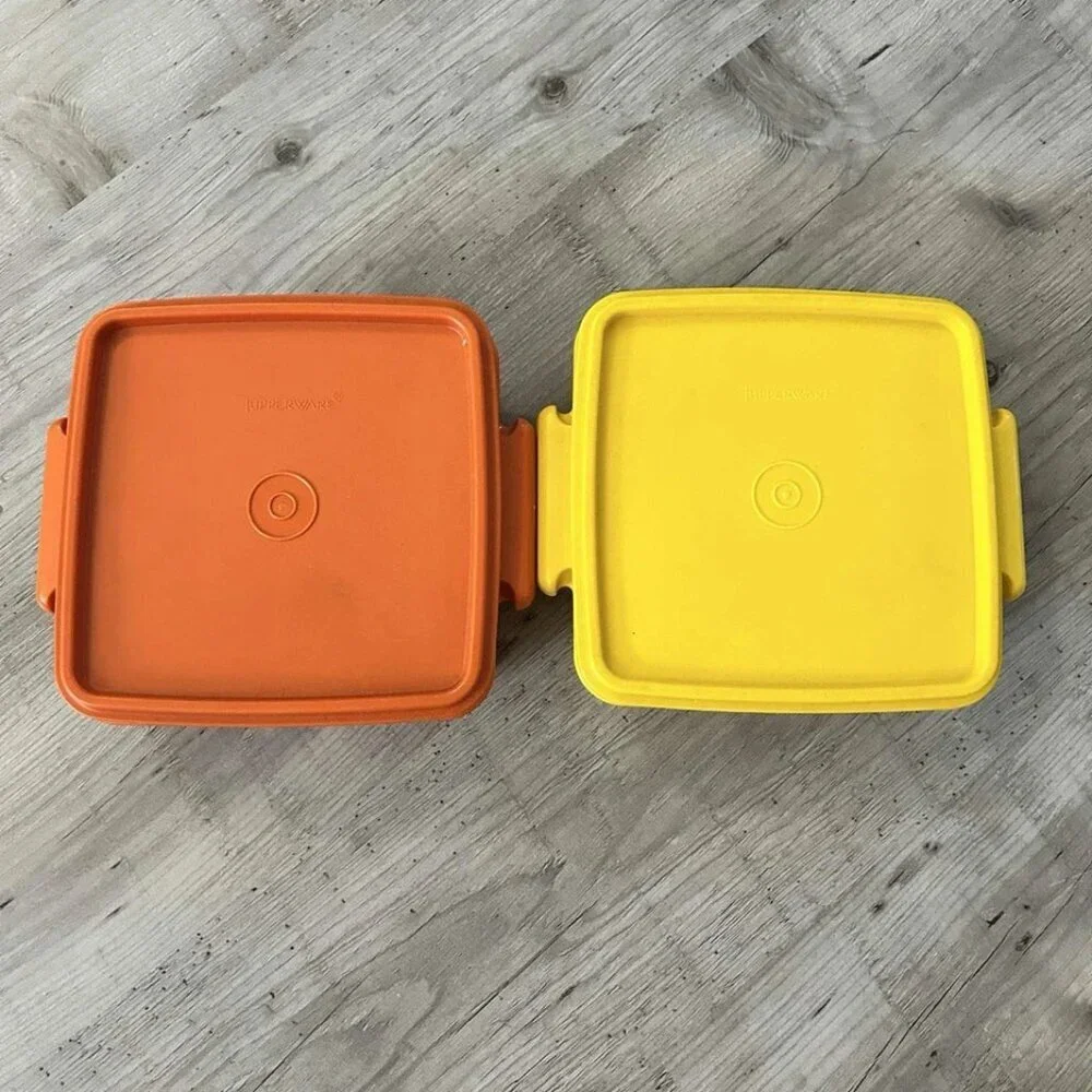Vintage Retro Tupperware 2 Sets Square Storage Plastic Containers + Lid